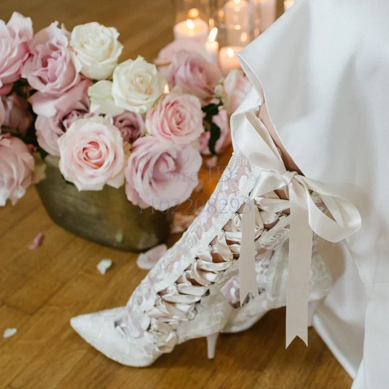 الدانتيل الأبيض عبر تعادل أحذي - مراجعة Women'S Fashion Boots 2025 وسعره